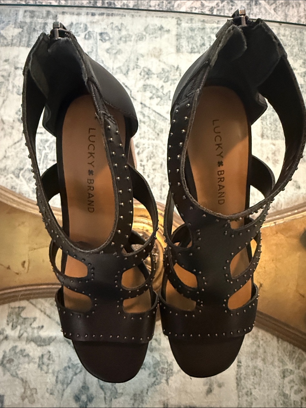 Lucky Brand Black Studded Strappy Block Heel Sandals Womens Size 7.5 - Picture 3 of 11